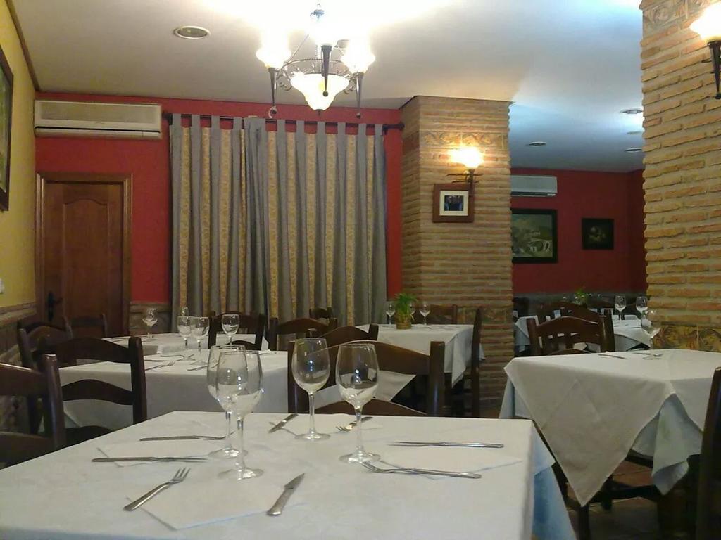 Hotel Meson El Numero Uno อันเตเกรา ภายนอก รูปภาพ
