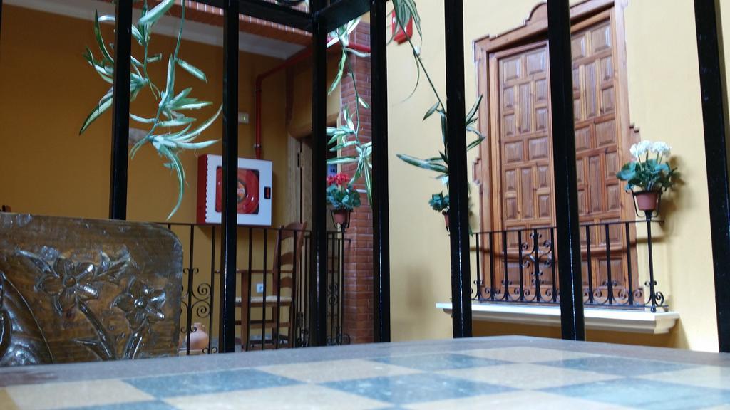 Hotel Meson El Numero Uno อันเตเกรา ภายนอก รูปภาพ